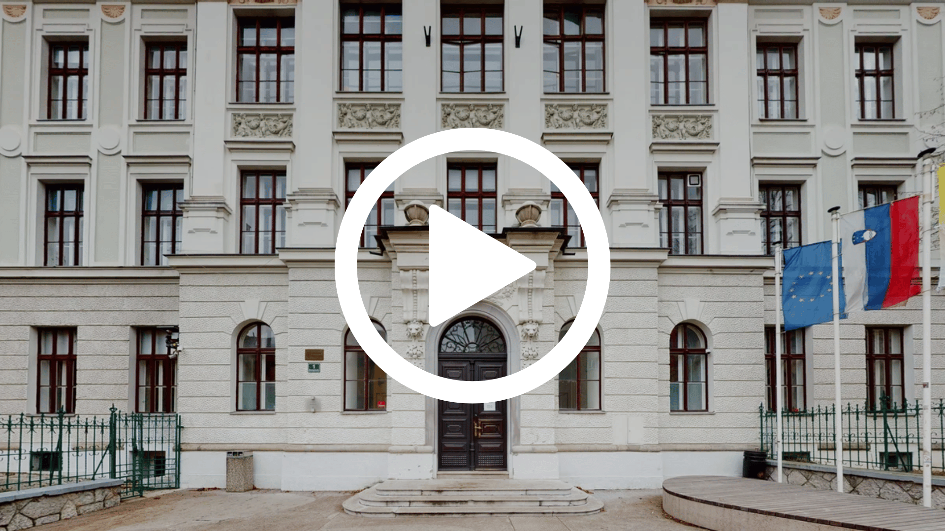 Hotel Heritage Ljubljana – luksuzna soba predstavljena s 360-stopinjskim virtualnim sprehodom.